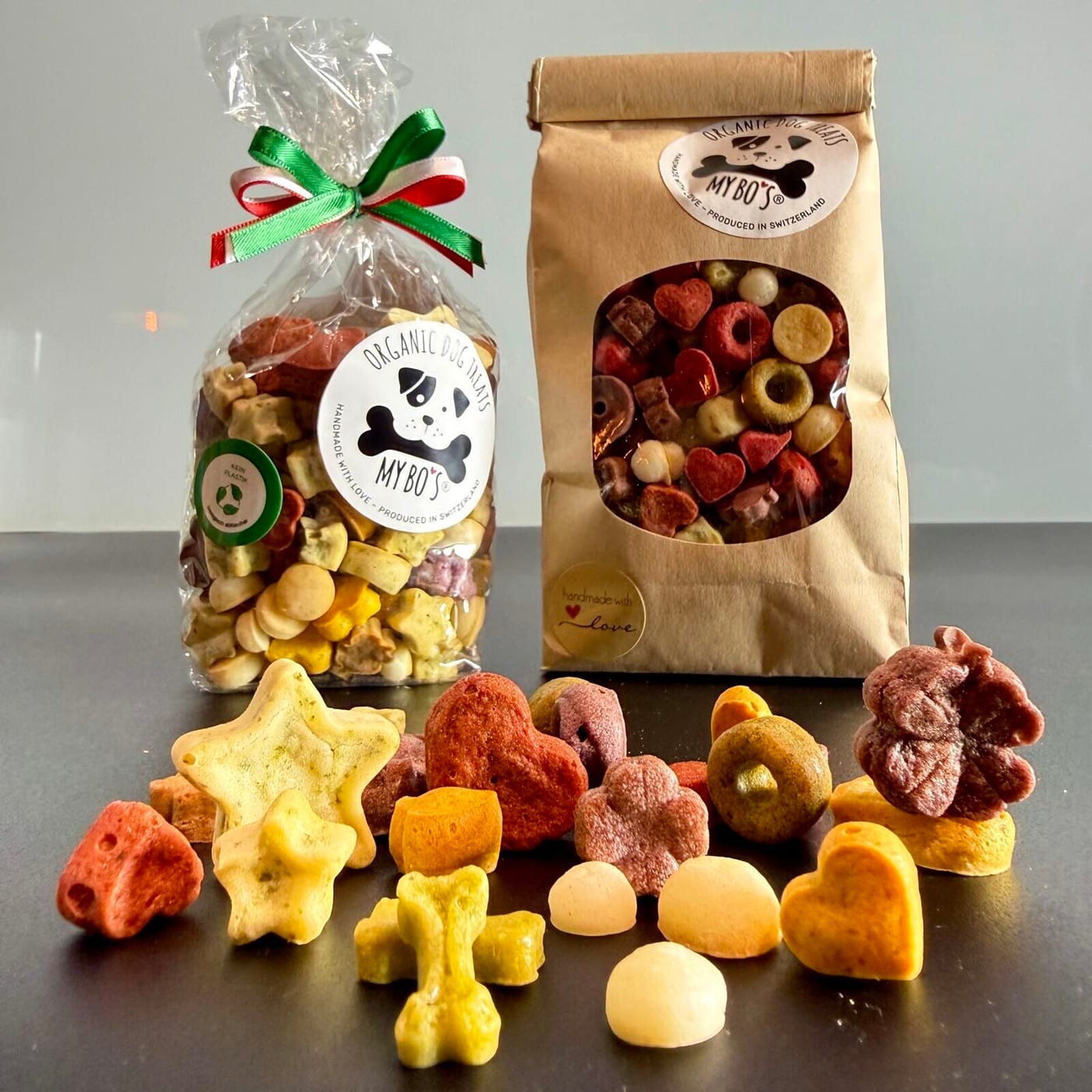 Hundesnack Überraschungs-Mix 6–9 Sorten, Hundeleckerli uebersicht dunkel MyBos